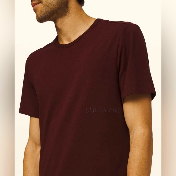 Lululemon Men’s ✨EUC✨5 Year Basic Tee *Lunar New Year 🌒Garnet Red🪩RARE 2020 - Picture 3 of 14